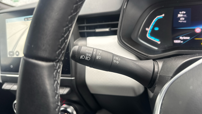 Renault Clio 1.6 E-TECH full hybrid 145 Techno 5dr Auto Hybrid Hatchback